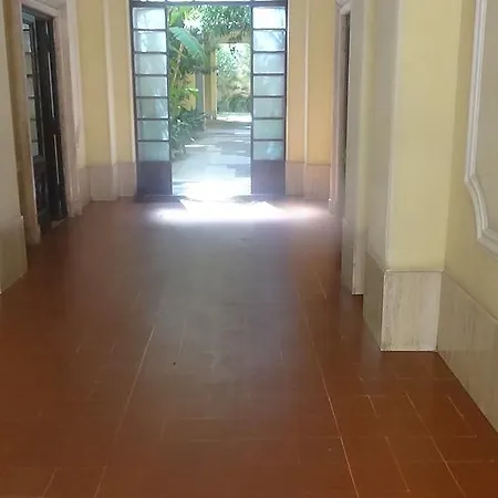 Adduci's House Bed & Breakfast 4*